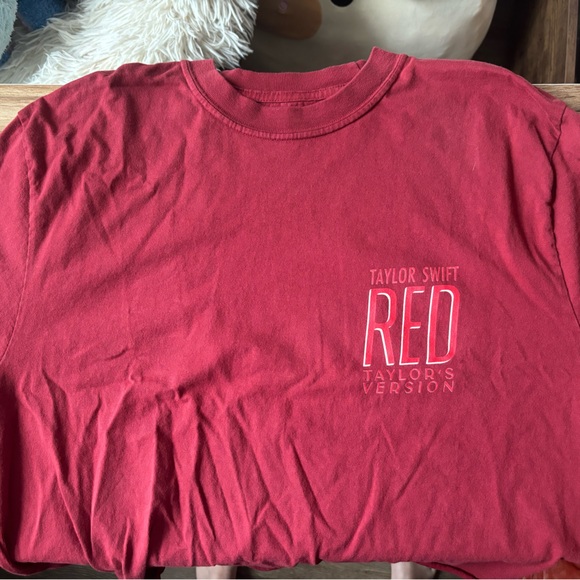 Taylor Swift Red official eras merch - Picture 2 of 2